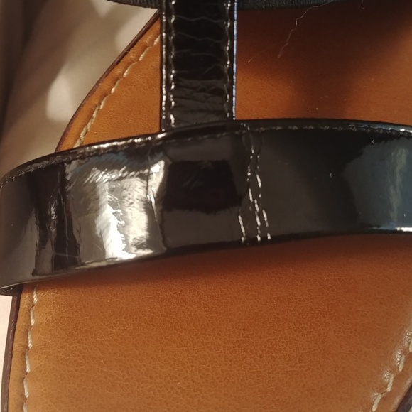 Italian shoemakers black slip-on wedges two - Picture 6 of 6